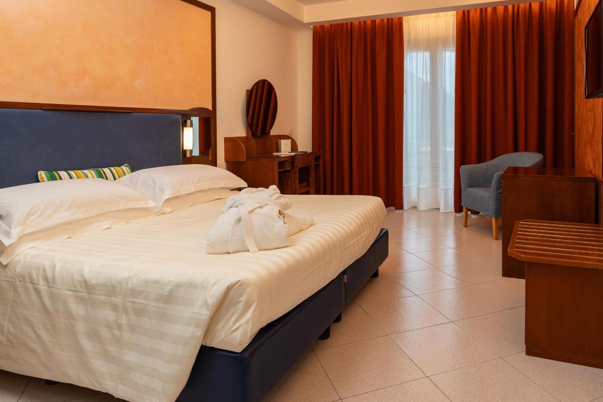 רבאלו Hotel Graal מראה חיצוני תמונה